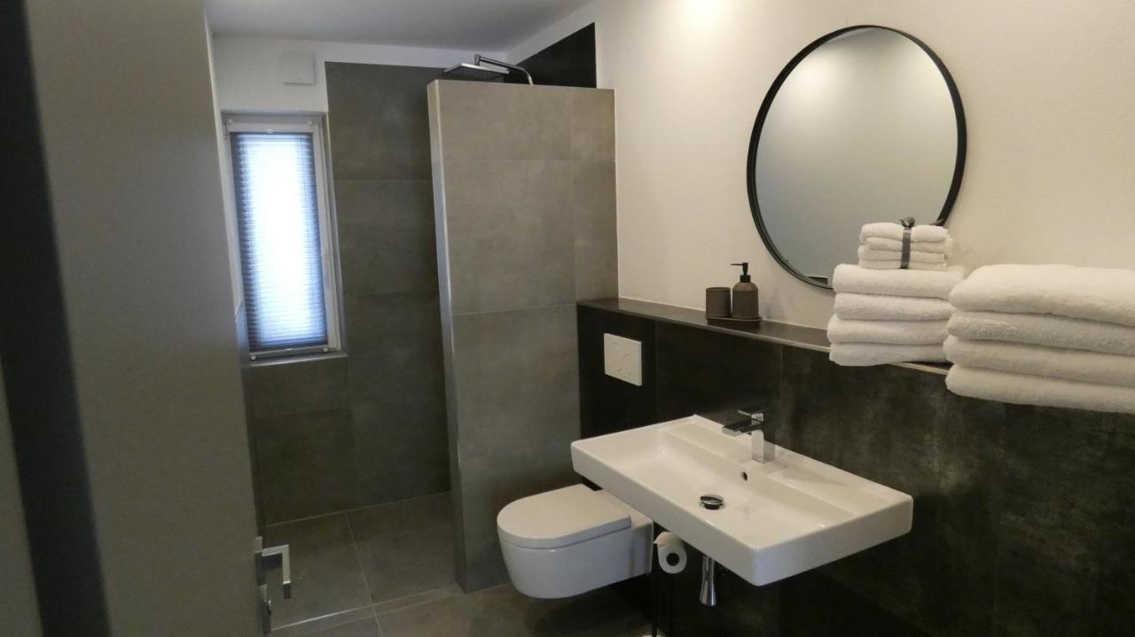 Moselufer Apartments Юрциґ Екстер'єр фото