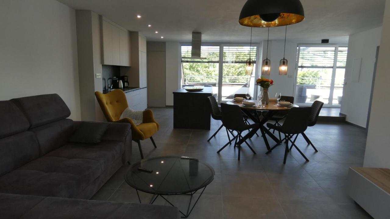 Moselufer Apartments Юрциґ Екстер'єр фото