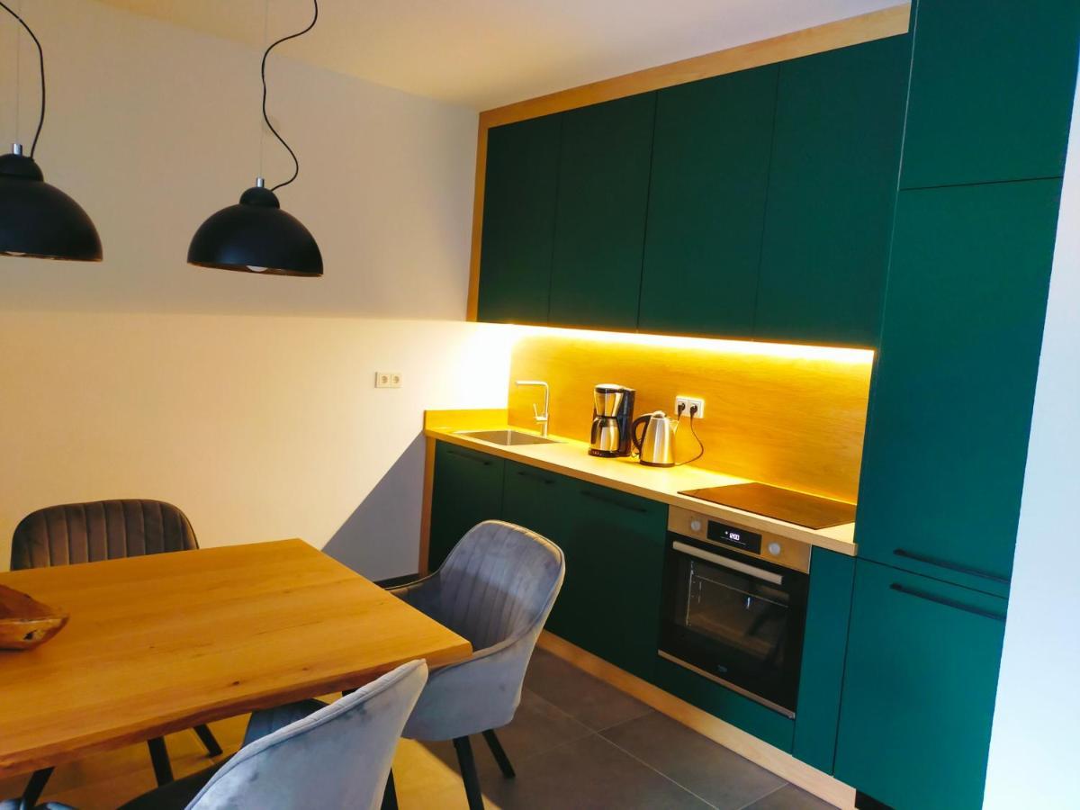 Moselufer Apartments Юрциґ Екстер'єр фото